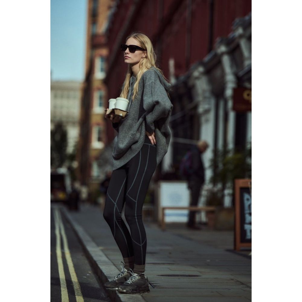 ZARA LEGGINGS WITH CONTRAST TOPSTITCHING